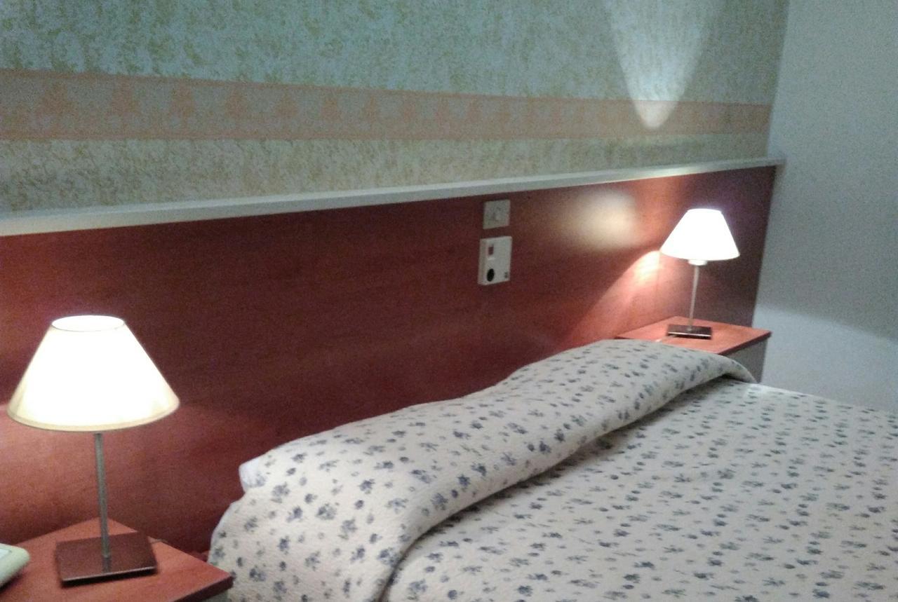 ורונה Hotel Elena מראה חיצוני תמונה