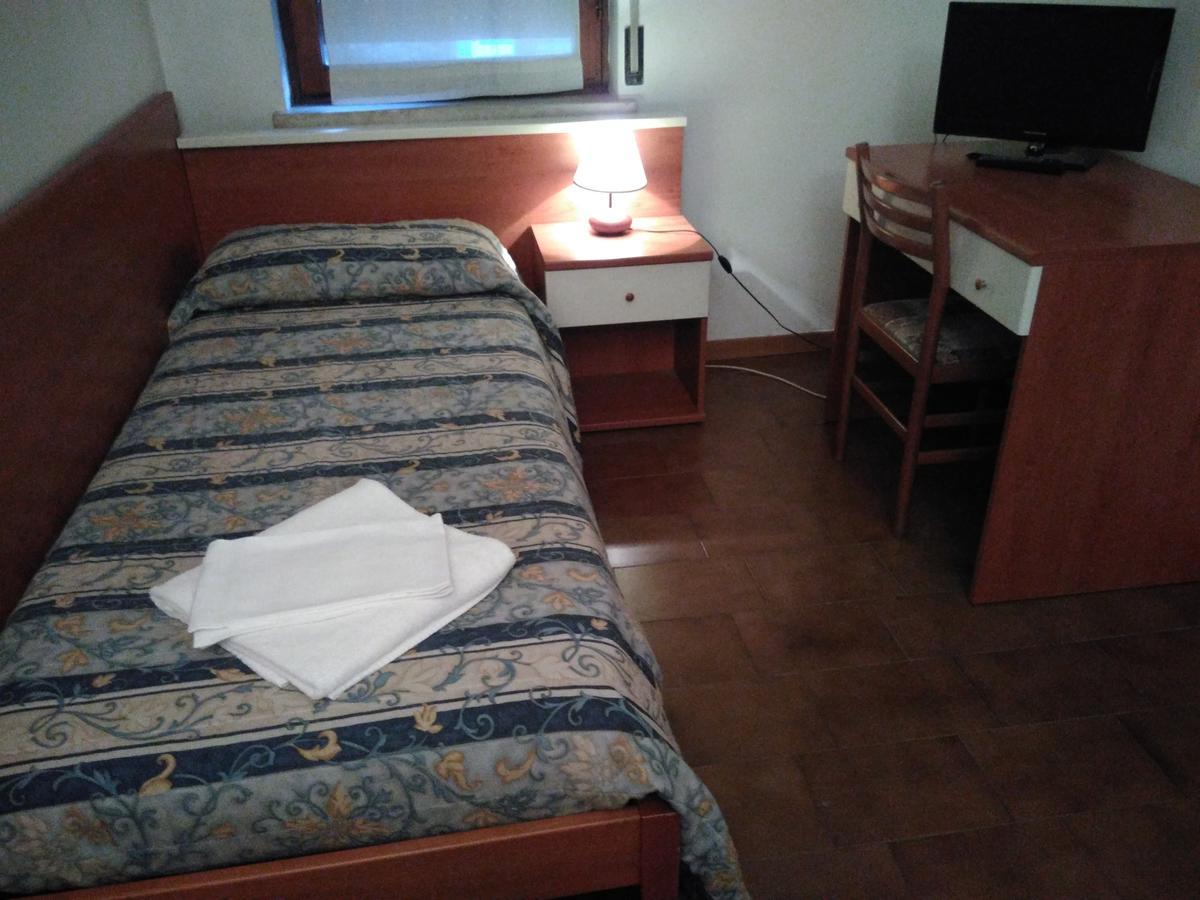 ורונה Hotel Elena מראה חיצוני תמונה