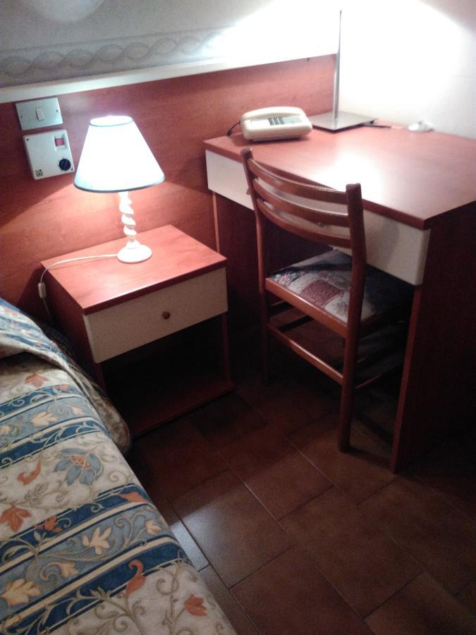 ורונה Hotel Elena מראה חיצוני תמונה