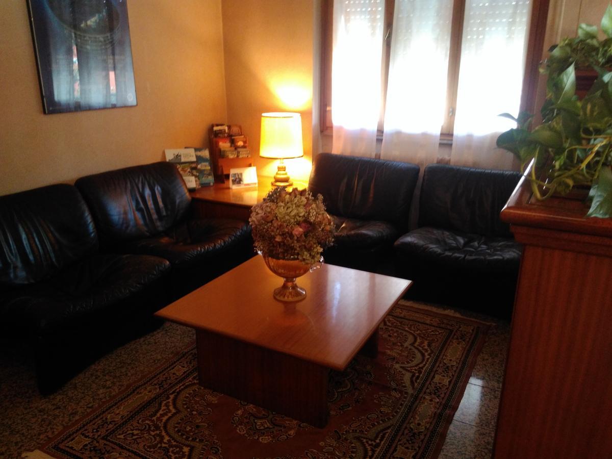 ורונה Hotel Elena מראה חיצוני תמונה